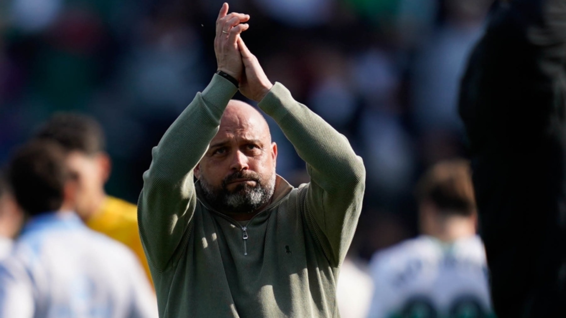 Hoy en 'La Grada Ràdio' | Mallorca - Espanyol, interés en Mika Mármol, camiseta retro y la plaza extra europea, los temas del día 2 manolo gonzalez elche espanyol 25 26