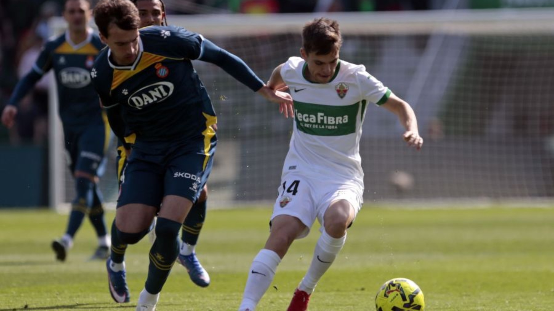 Elche – RCD Espanyol: La polémica dejó de nuevo sin premio al Espanyol (2-2) 1 urko elche espanyol