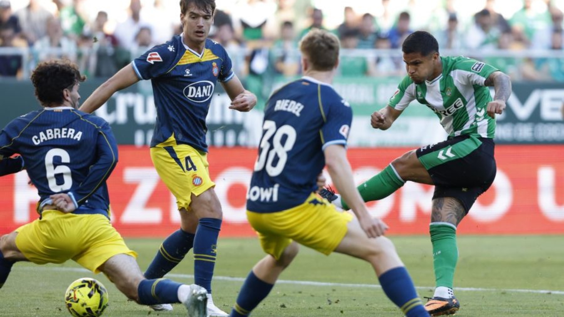 cabrera riedel urko betis espanyol