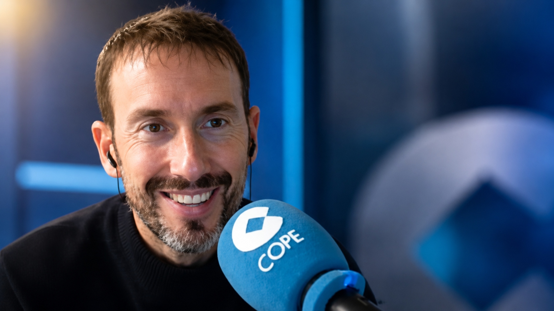 Hoy en 'La Grada Ràdio' | El entorno del Espanyol mira el drama del descenso con una idea bastante clara de quién quiere que baje: escuchamos a la prensa de Mallorca, Girona, Elche, Levante y Osasuna. El nuevo equipo de Monchi y las dudas con la opción Facundo González 5 alberto sanz cope navarra