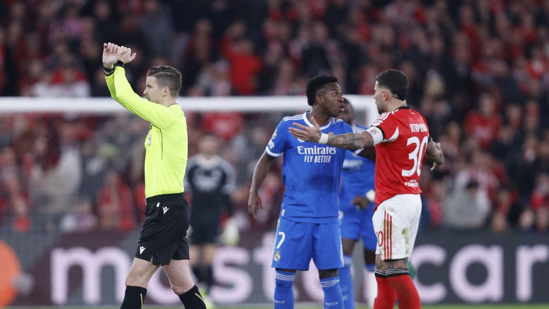 Las nuevas reglas que FIFA, UEFA e IFAB estudian para cambiar el fútbol 2 PRESTIANNI VINI scaled e1780522881908