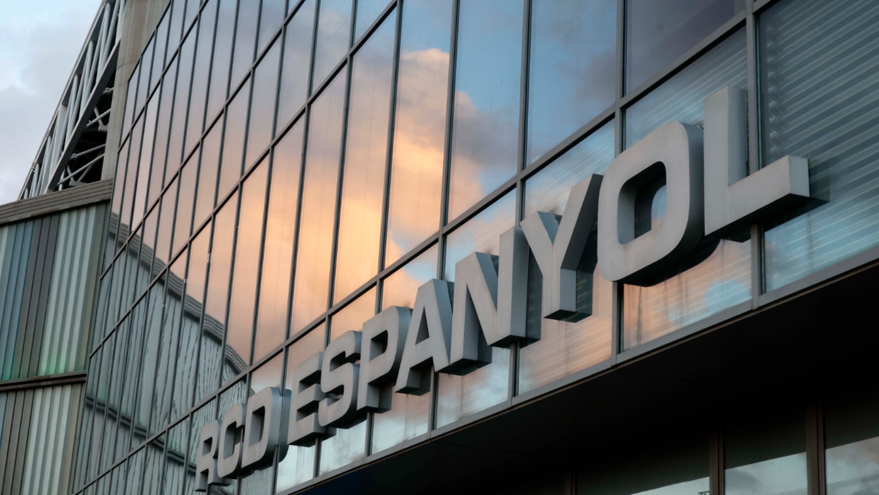 oficinas rcde stadium