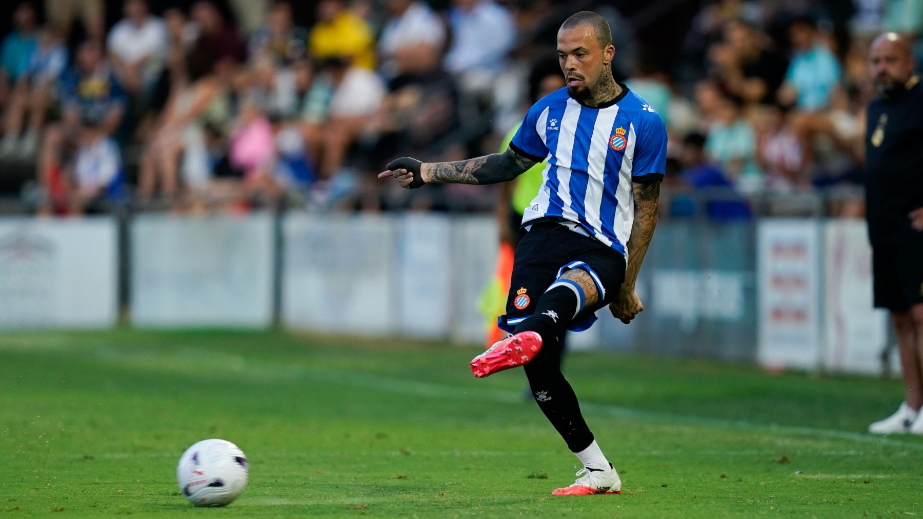 Análisis del Olot – Espanyol: el primer examen deja nombres propios y un aviso para el mercado; el talento de Cala y la rebelión de los cedidos, notas destacadas 6 hartman olot espanyol pretemporada 26 27