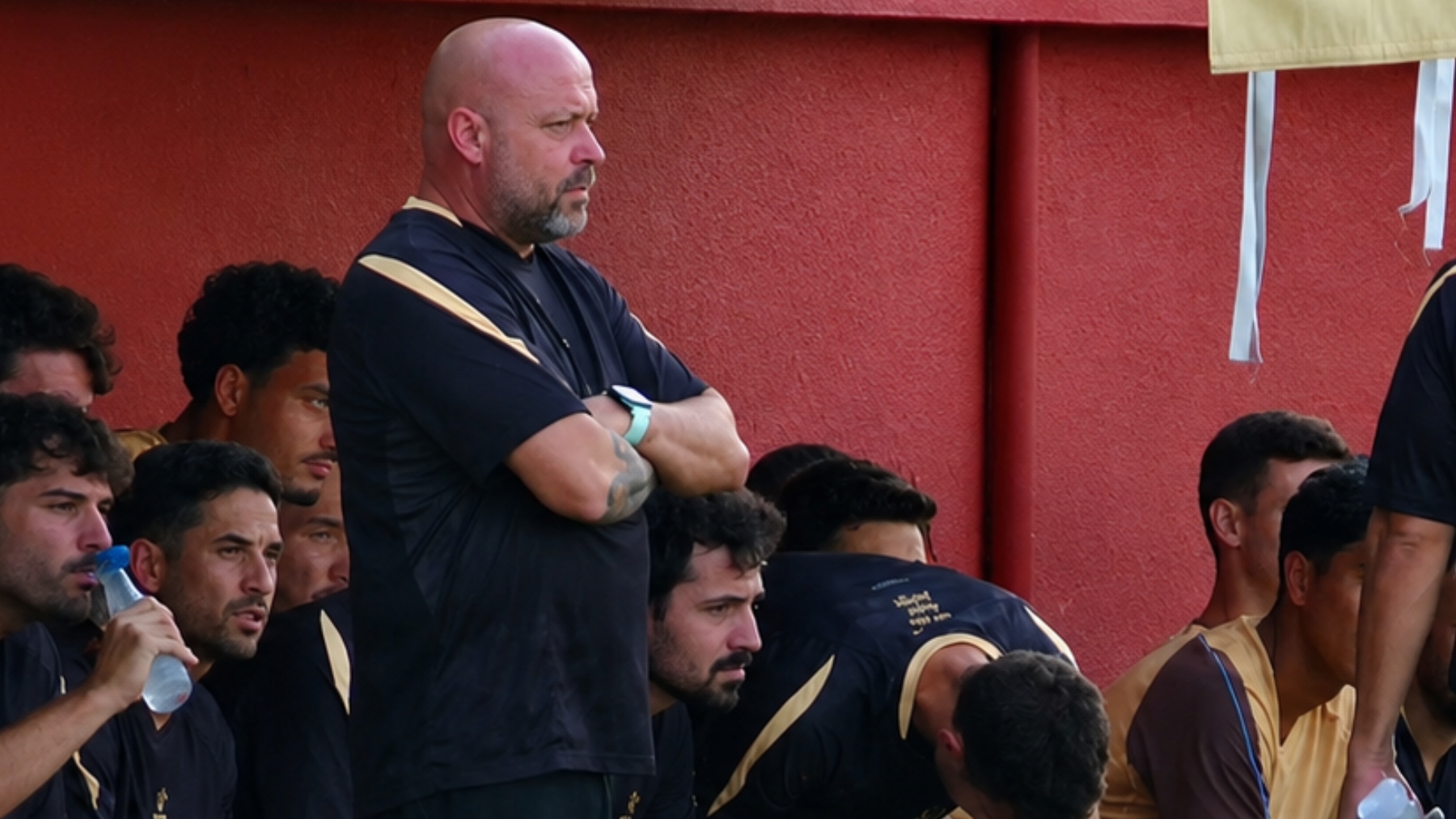 Hoy en 'La Grada Ràdio' | El Espanyol deja buenas señales ante el Pau FC, pero el mercado, que continúa demasiado parado, sigue enseñando las costuras: hacen falta con urgencia dos centrales; Marcos Fernández se gana el sitio; las bazas que juegan a favor en el caso Tsygankov 5 manolo espanyol pau fc