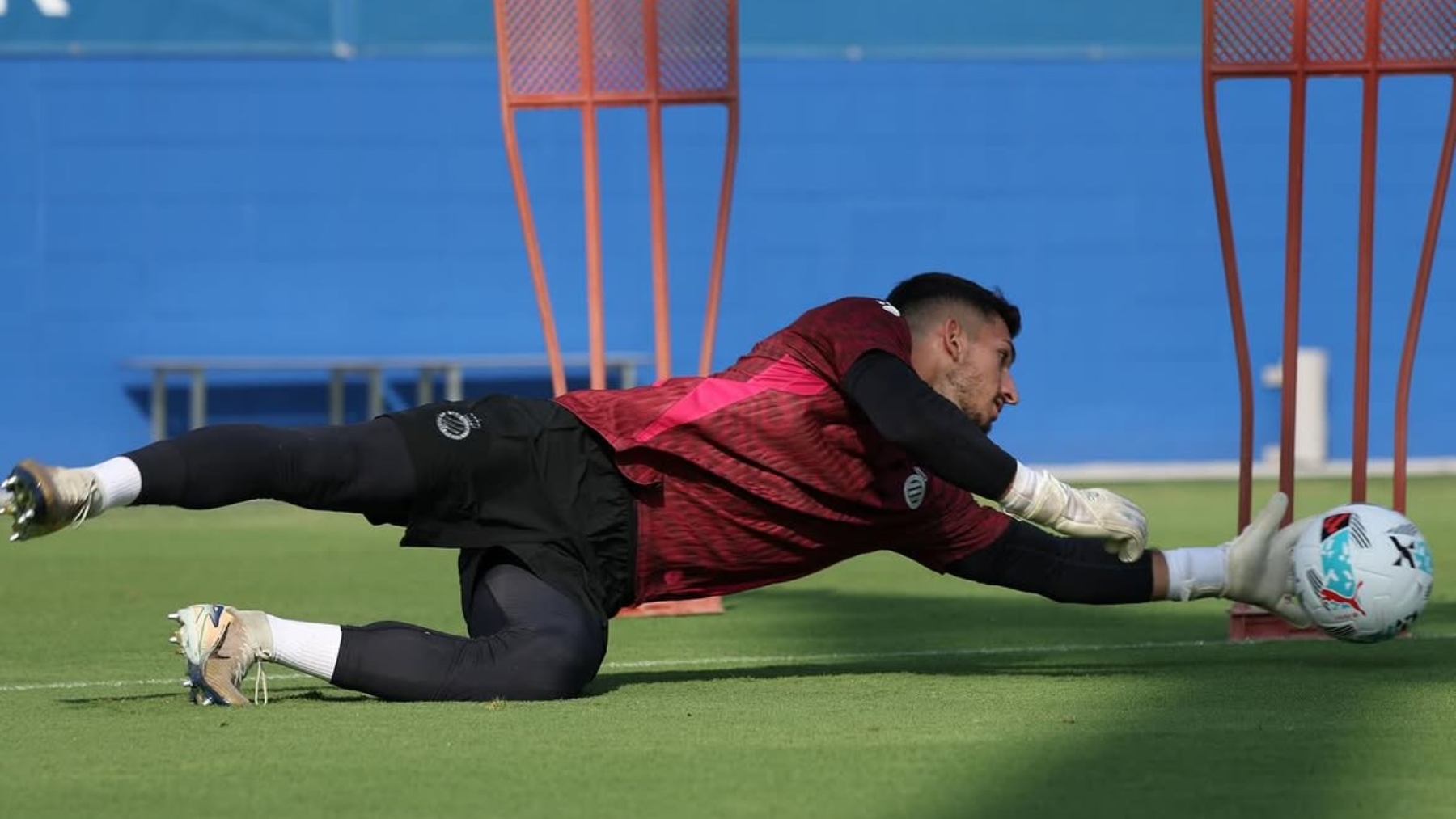 Pol Tristán ya no pertenece al Espanyol: no se activó el año opcional de su contrato; su ausencia en Navata ya tiene explicación 3 pol tristan 2
