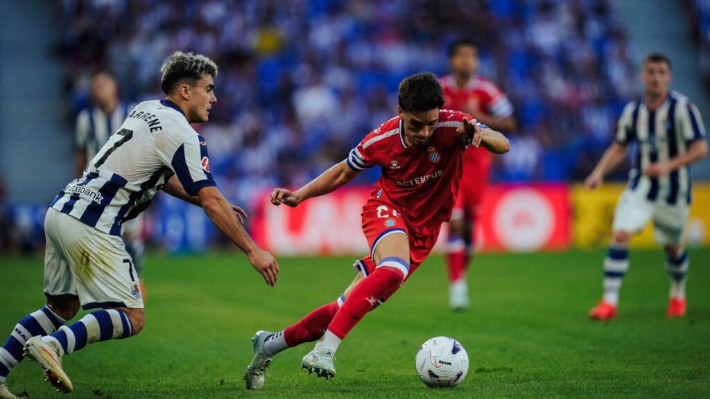 El análisis del Real Sociedad - Espanyol: una tarde plana, demasiados errores y pocas respuestas en Anoeta; Manolo tiene trabajo 12 calatrava espanyol real sociedad 26 27