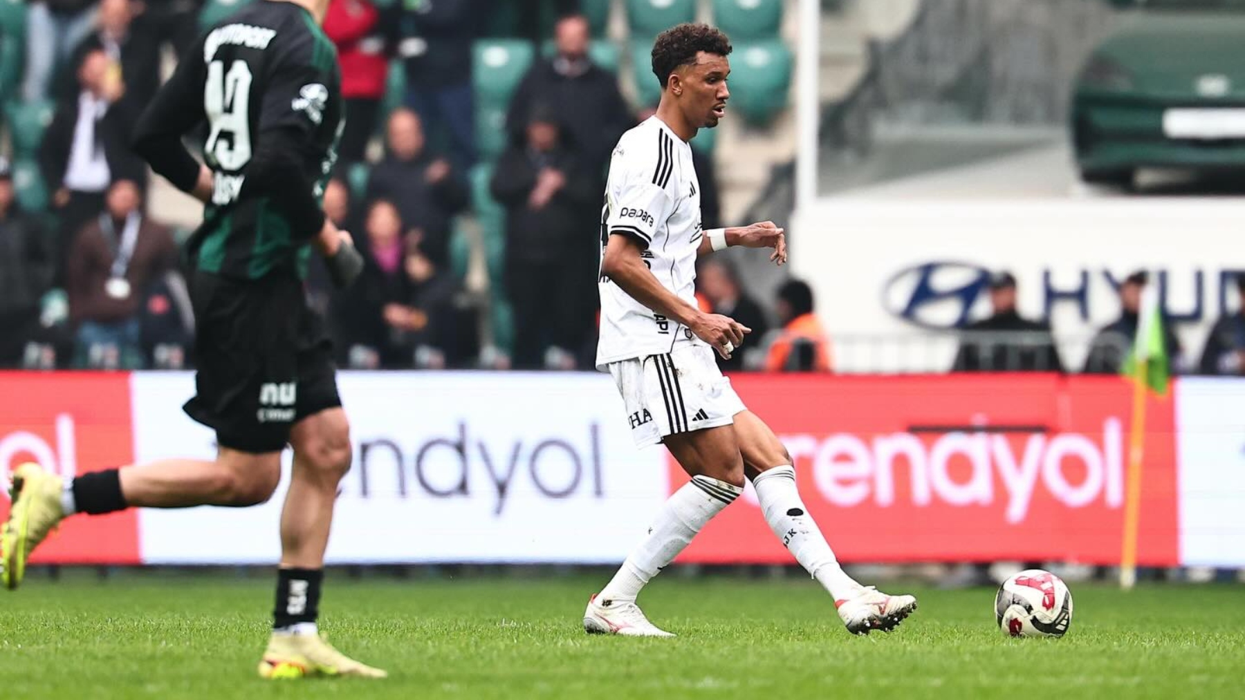 El Espanyol se interesa por Felix Uduokhai, central zurdo del Beşiktaş, según Ertan Süzgün 3 felix udokhai