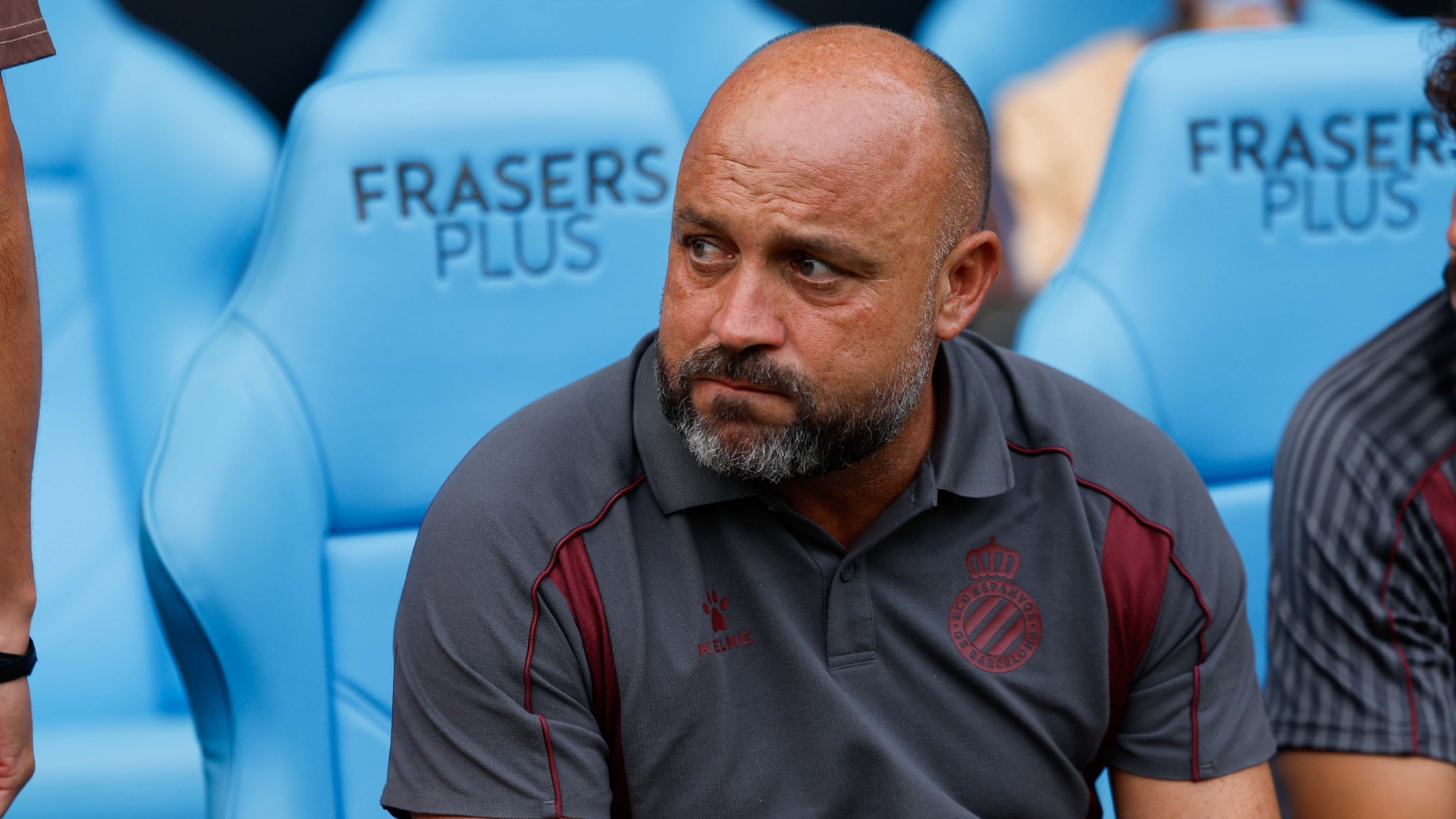 El análisis del Coventry - Espanyol: el equipo cierra la pretemporada con más certezas que dudas antes del estreno liguero tras un final que vuelve a encender las alarmas 6 manolo coventry espanyol