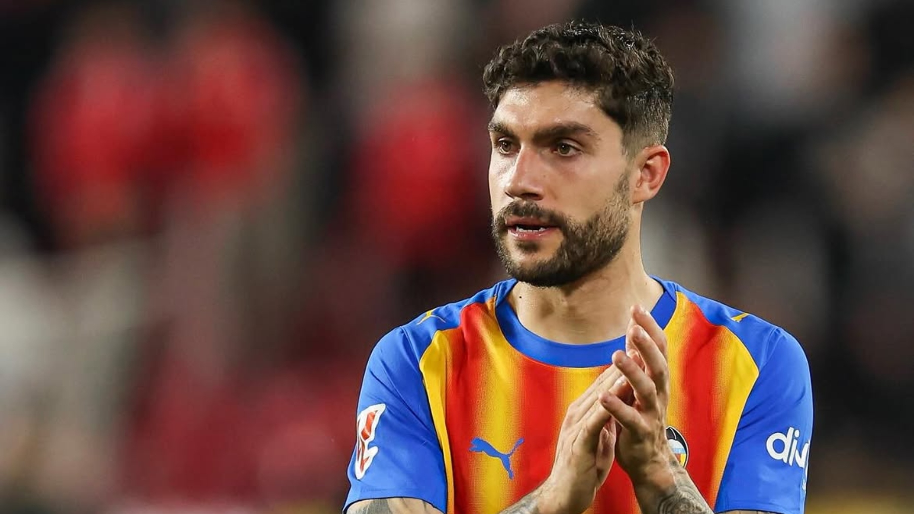Unai Núñez, una opción que aporta experiencia inmediata para la defensa del Espanyol pero que no está exenta de dudas 3 unai nunez valencia 1