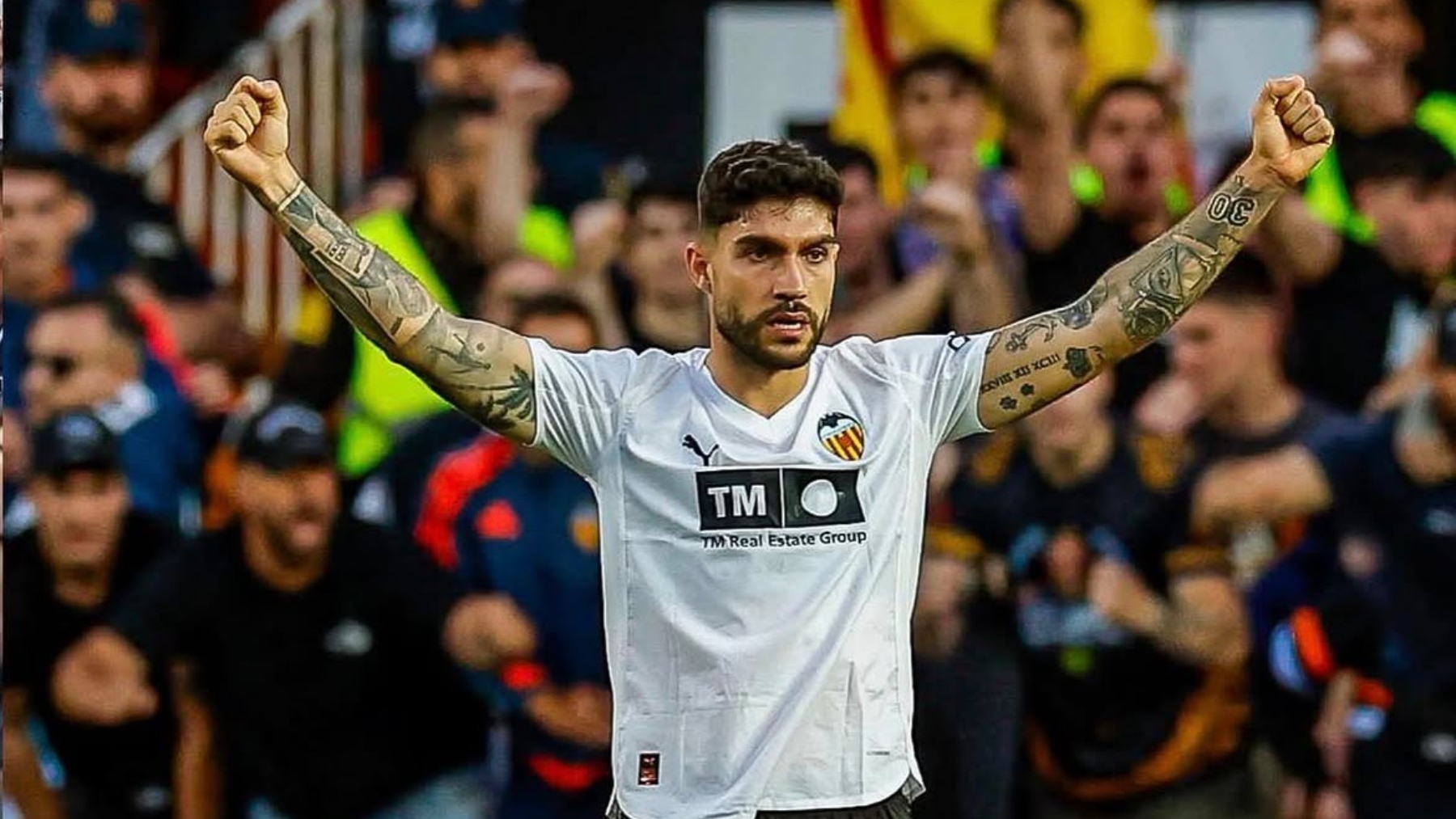 Unai Núñez, una opción que aporta experiencia inmediata para la defensa del Espanyol pero que no está exenta de dudas 2 unai nunez valencia