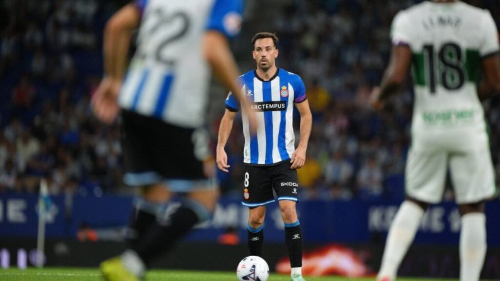 RCD Espanyol - Elche: Irreconocibles contra diez (1-3) 5 edu exposito espanyol elche 26 27