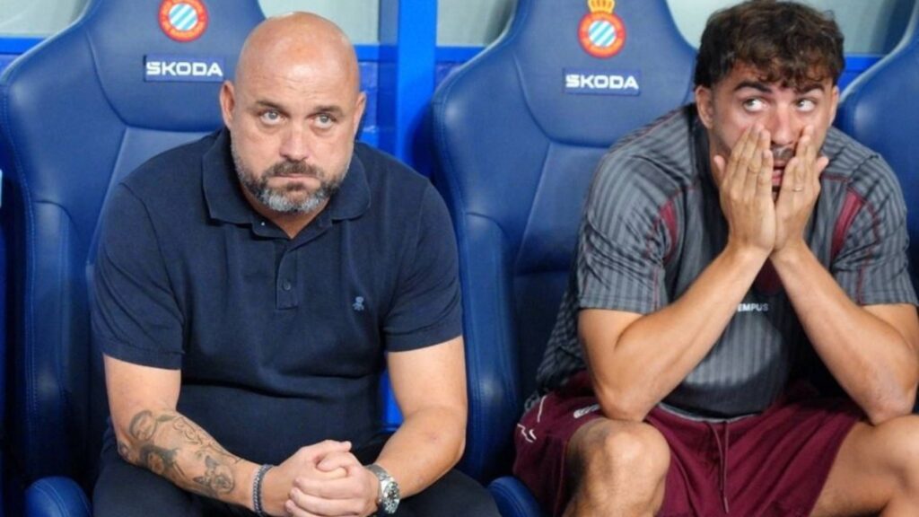 Compás de espera, pero decide Monchi: el futuro de Manolo sigue abierto 4 manolo garrido espanyol elche 26 27
