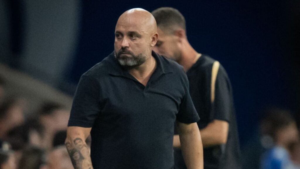 El nuevo problema de Manolo González: al Espanyol ya no le falta plantilla, le falta encontrar el equipo 6 manolo gonzalez espanyol sevilla 26 27