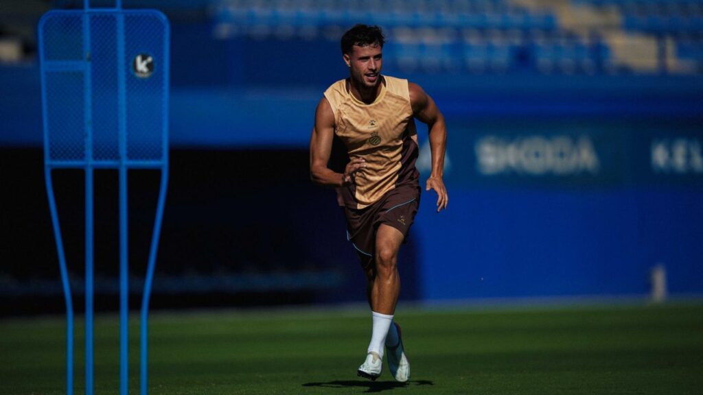 Javi Puado vuelve con el grupo: el capitán del Espanyol entra en la recta final de su recuperación 3 puado entreno espanyol 1