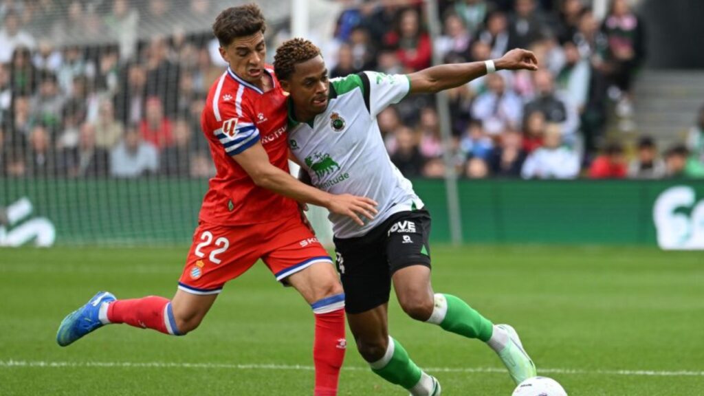 Racing de Santander - Espanyol: el yate racinguista deja hundido el velero de Manolo (2-1) 5 cala racing espanyol 26 27