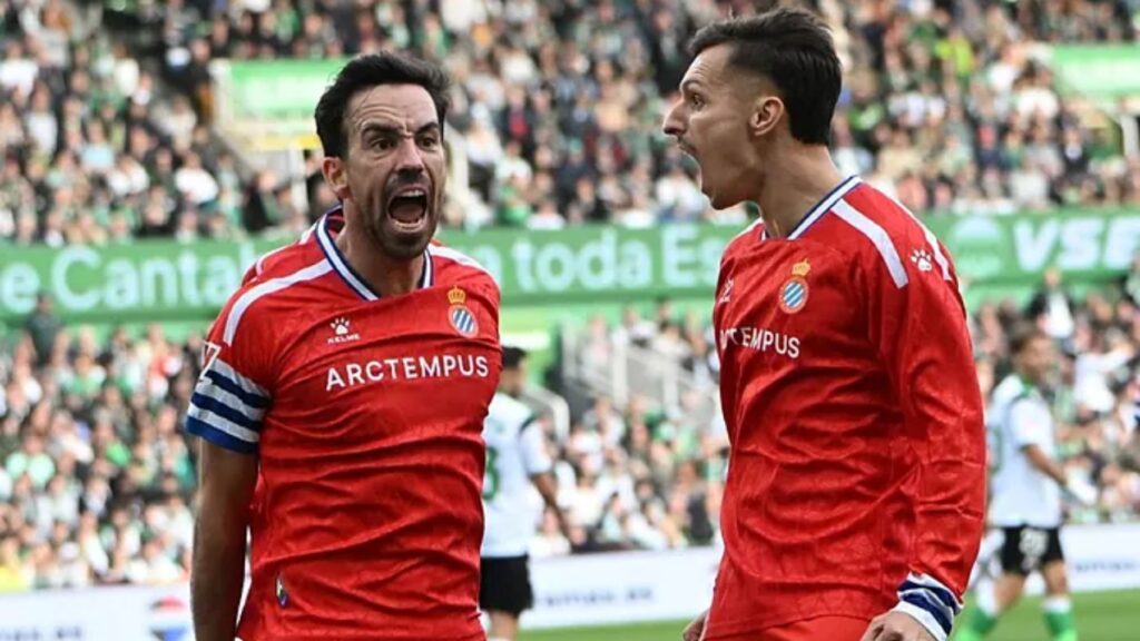 Racing de Santander - Espanyol: el yate racinguista deja hundido el velero de Manolo (2-1) 6 edu exposito bryan zaragoza racing espanyol 26 27