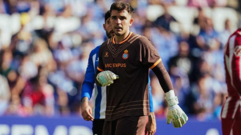 Fortuño, de lo poco que se salva de la quema: 17 paradas para sostener a un Espanyol en crisis 3 fortuno espanyol atletico de madrid 26 27