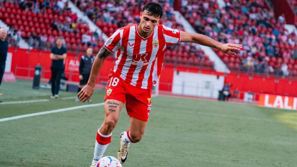Marc Pubill, el ex del Espanyol descartado por bajito que triunfa con Simeone en el Atlético 5 marc pubill almeria