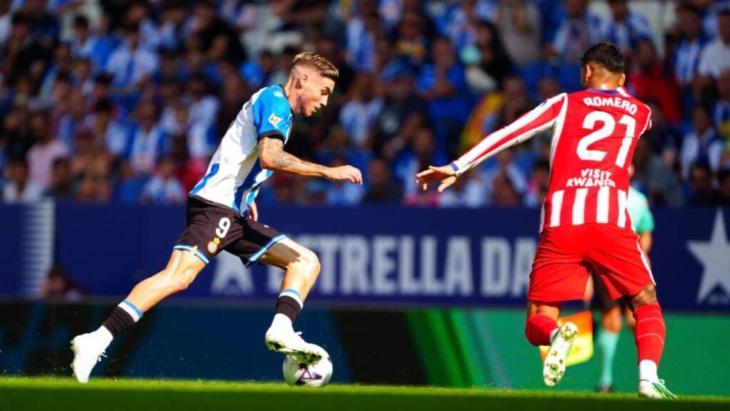 Roberto Fernández paga el bajón del Espanyol de Manolo: de goleador imparable a quedarse demasiado solo en ataque 3 roberto espanyol atletico madrid 26 27